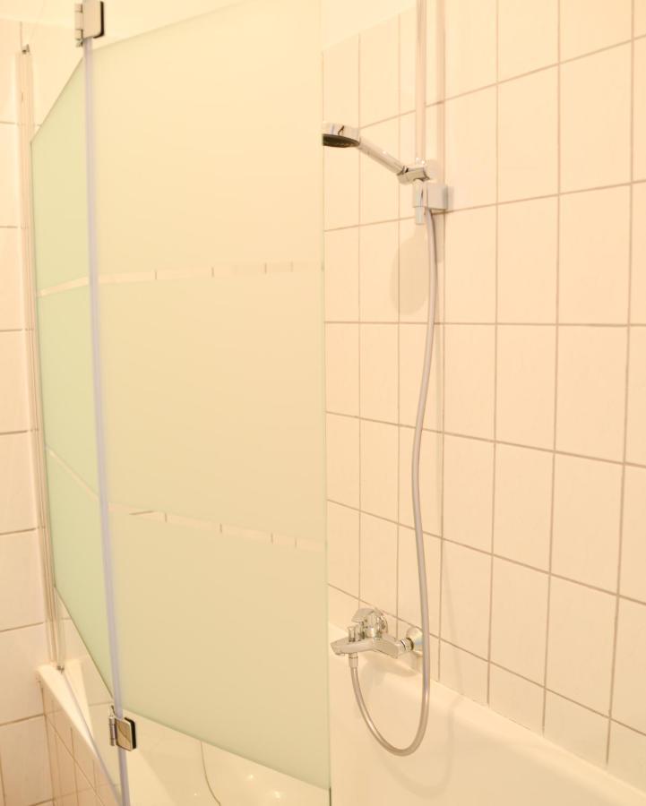 Milpau Bottrop 2 - Modernes Und Zentrales Premium-Apartment Fuer 4 Personen Mit Queensize-Bett Und Einzelbetten - Netflix, Nespresso Und Smart-Tv Екстериор снимка