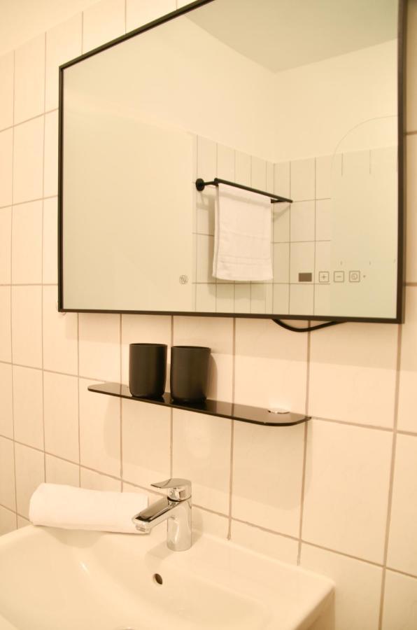 Milpau Bottrop 2 - Modernes Und Zentrales Premium-Apartment Fuer 4 Personen Mit Queensize-Bett Und Einzelbetten - Netflix, Nespresso Und Smart-Tv Екстериор снимка